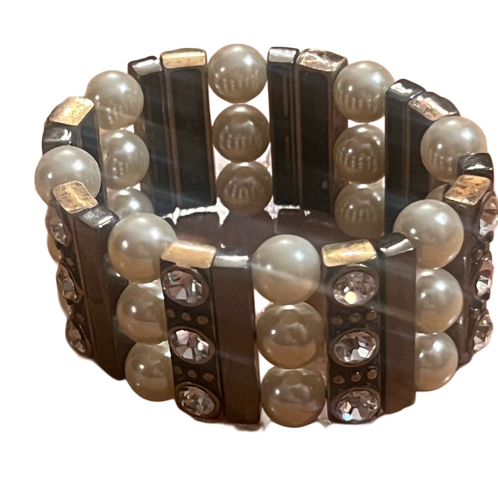 Lia Sophia pearlescent rhinestone triple strand stretch bracelet